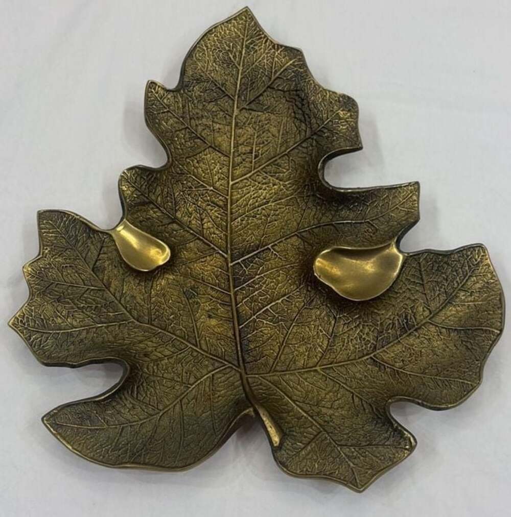 Vintage Virginia Metalcrafters Solid Brass Fig Leaf Trinket Tray